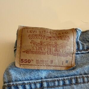 Vintage women’s Levi’s from the 90s relax fit tapered leg size 10 regular